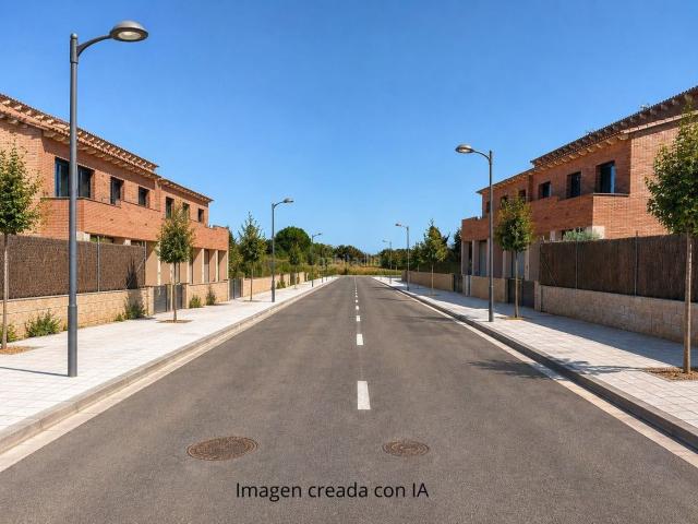 Casa pareada en venta en Riudarenes. CASAs PAREADAS Y ADOSADA de 4 hab. y 3 baños. Casas pareadas.