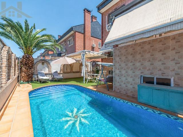 Casa pareada en venta en Rivas Vaciamadrid, Centro. Casas pareadas Rivas.