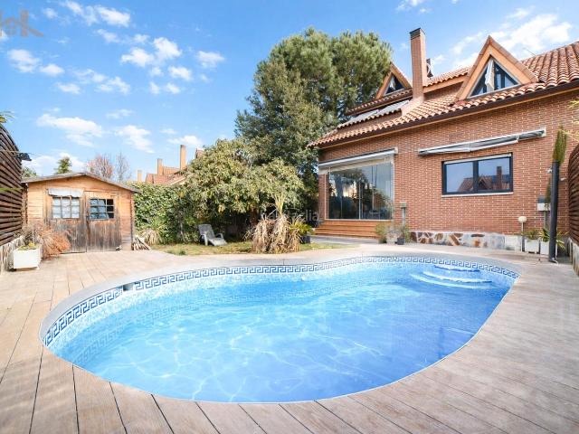 Casa pareada en venta en Rivas Vaciamadrid, Centro. Chalet pareado en venta en Calle Fernando Fernán Gómez. Casas pareadas Rivas.