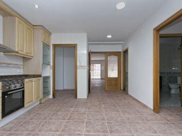 Casa pareada en venta en Rubí, Ca n´Oriol. Solvia Inmobiliaria Chalet adosado Rubí. Casas pareadas.