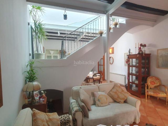 Casa pareada en venta en Rubí, Centre. CASA DE PUEBLO EN RUBI AL LADO DE LOS FFCC. Casas pareadas.