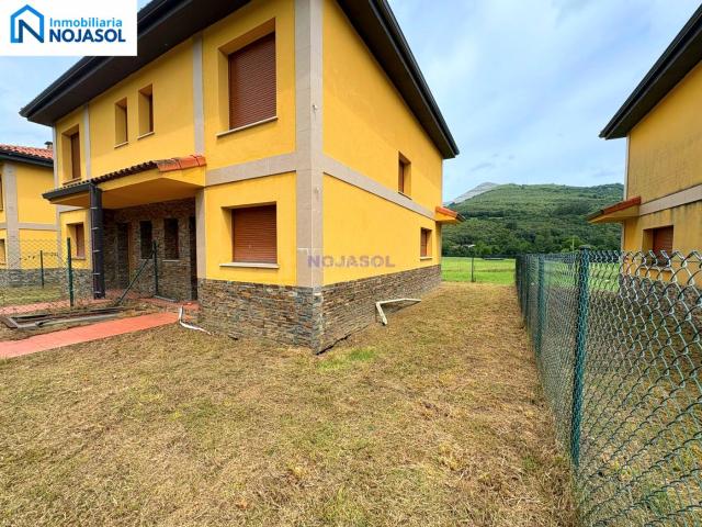 Casa pareada en venta en Ruesga. REF:000538: CHALET EN RUESGA Nº4. Casas pareadas.