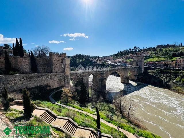 Casa pareada en venta en Toledo, Casco Histórico. Casa en venta en Toledo. Casas pareadas.