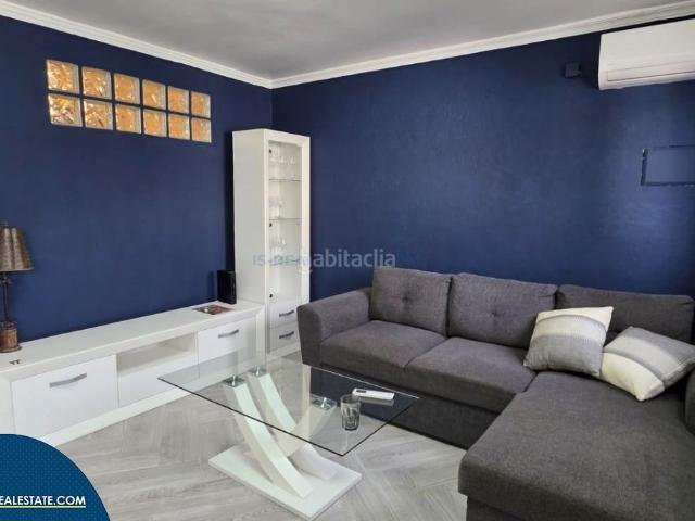 Casa pareada en venta en Torrevieja, Zona Carrefour Urbanizaciones. Casa con terraza, en la provincia de Alicante, en la ciudad de Torrevieja, en el barrio de Torreta. 1 habitación 35 m² 2.