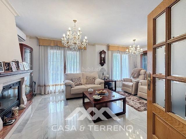 Casa pareada en venta en Torre del Mar, Viña Málaga. Chalet en venta en Torre del Mar. Casas pareadas Torre del.