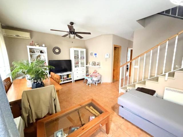 Casa pareada en venta en Torrelaguna. Casa en venta en Torrelaguna. Casas pareadas.
