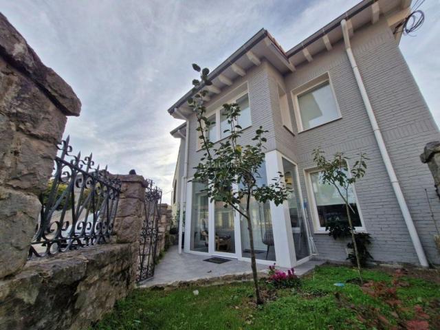 Casa pareada en venta en Torrelavega, Covadonga Campuzano Ciudad Vergel. Casa en Torrelavega. Casas pareadas.