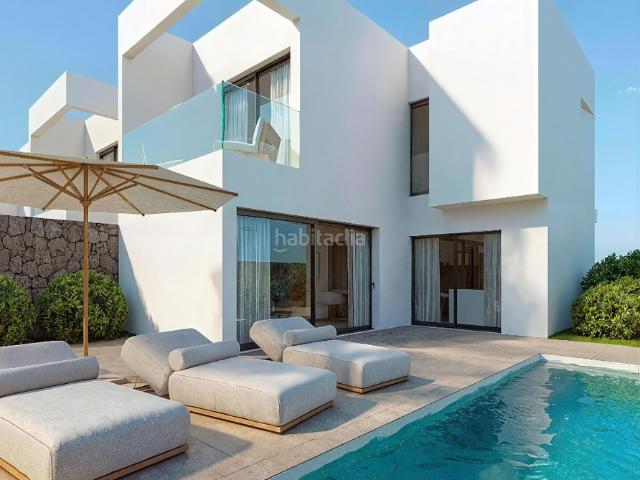 Casa pareada en venta en Teguise, Costa Teguise. MARABO REAL ESTATE. Casas pareadas.