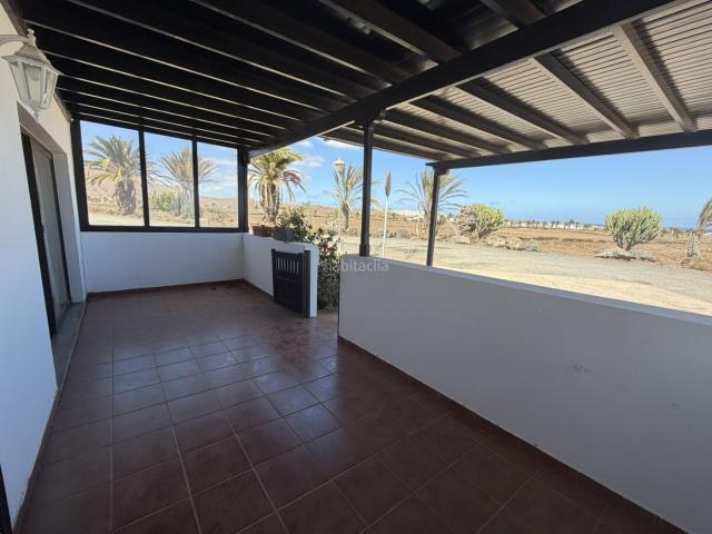 Casa pareada en venta en Teguise, Costa Teguise. Vivienda unifamiliar Costa Teguise. Casas pareadas.