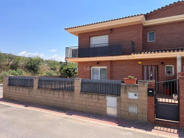 Casa pareada en venta en Ulldemolins. Casas pareadas.