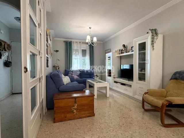Casa pareada en venta en Utrera, Torre Cruz Los Molinos. Casa en venta en Utrera. Casas pareadas.