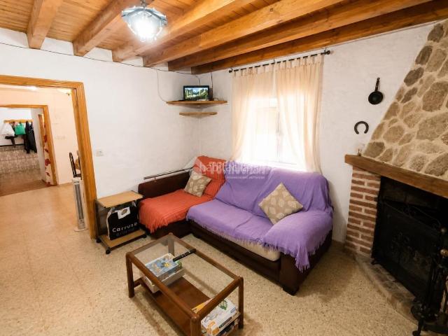 Casa pareada en venta en Valdeverdeja. Casa en venta en Valdeverdeja. Casas pareadas.