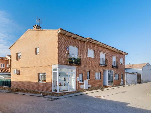 Casa pareada en venta en Valdeaveruelo. Solvia Inmobiliaria Chalet adosado Valdeaveruelo. Casas pareadas.