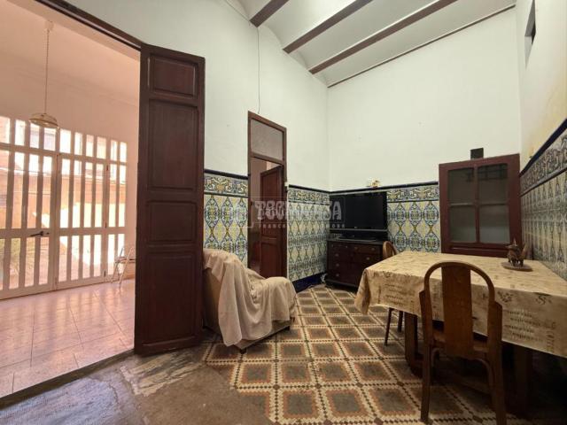 Casa pareada en venta en Valencia, Borbotó. Casa en venta en Valencia. Casas pareadas.