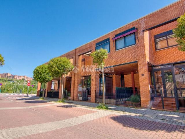 Casa pareada en venta en Valladolid, Las Villas Valparaiso El Peral. Casa en venta en Valladolid. Casas pareadas.