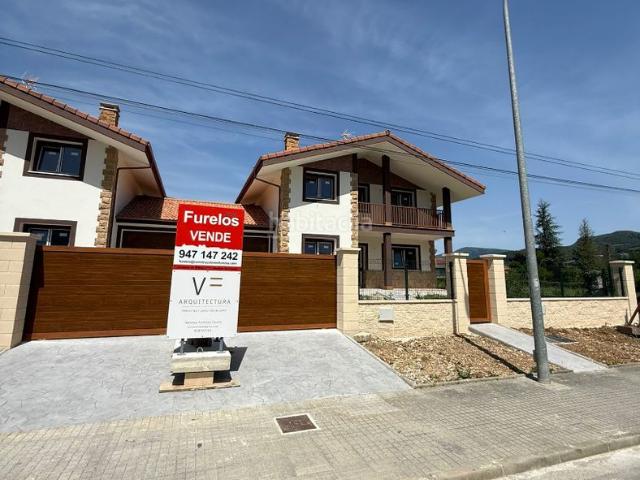 Casa pareada en venta en Valle de Mena. Casas pareadas Valle de.