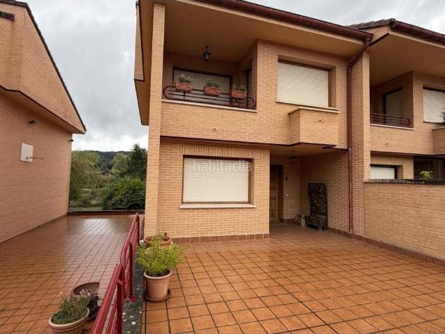 Casa pareada en venta en Valle de Mena. Chalet pareado en venta en Valle de Mena. Casas pareadas Valle de.