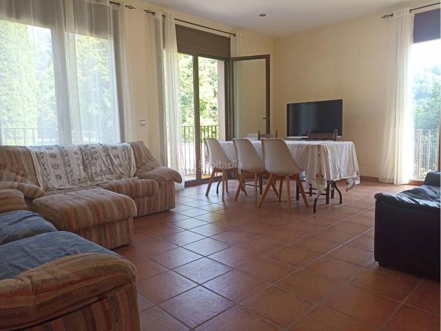Casa pareada en venta en Vallfogona de Ripollès Pirineos. Casa Cantonera en Venta Vallfogona del Ripollès. Casas pareadas Vallfogona de.