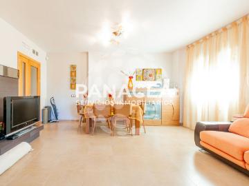 Casa pareada en venta en Viator. Chalet pareado en venta en Viator. Casas pareadas.
