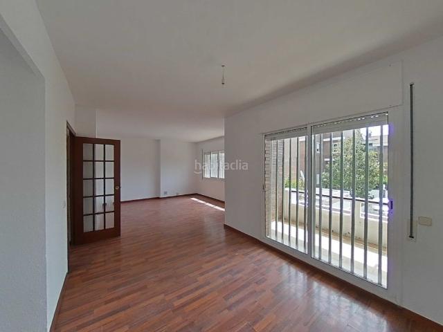 Casa pareada en venta en Viladecans, La Roureda. Solvia Inmobiliaria Chalet adosado Viladecans. Casas pareadas.