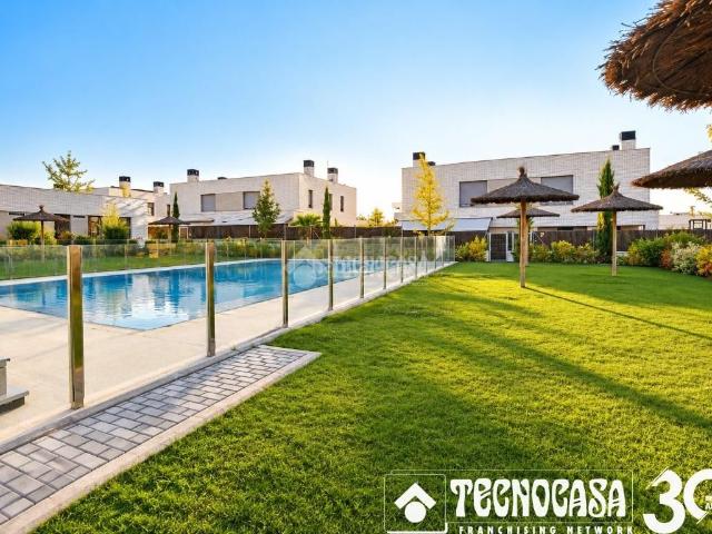 Casa pareada en venta en Villaviciosa de Odón, El Bosque. Casa en venta en Villaviciosa de odón. Casas pareadas Villaviciosa de.