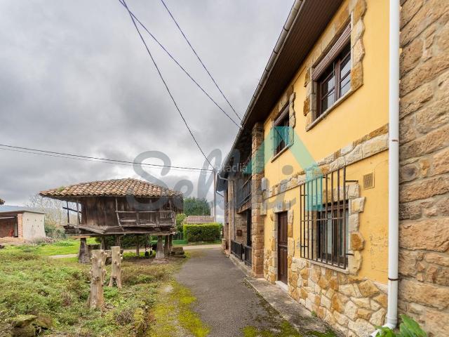Casa pareada en venta en Villaviciosa, Parroquias suroccidentales. Casas pareadas.