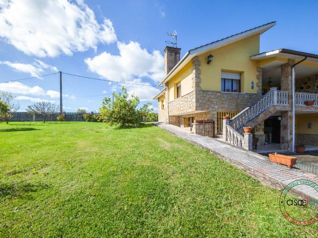 Casa pareada en venta en Villaviciosa, Quintes Arroes. Casa a la venta en Careñes Villaviciosa. Casas pareadas.