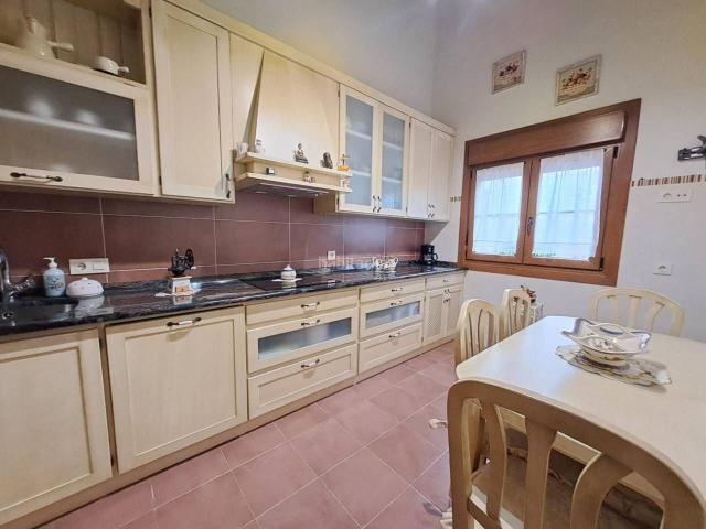 Casa pareada en venta en Villagonzalo Pedernales. IMPRESIONANTE Y EXCLUSIVO CHALET COMO NUEVO A UN PASO DE BURGOS. Casas pareadas Villagonzalo.