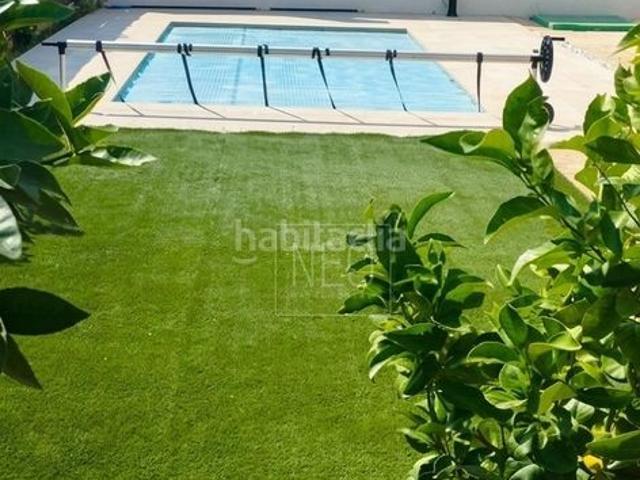 Casa pareada en venta en Villalbilla, Los Hueros. CHALET PAREADO EN CALLE DAMASO ALONSO, VILLALBILLA. Casas pareadas.