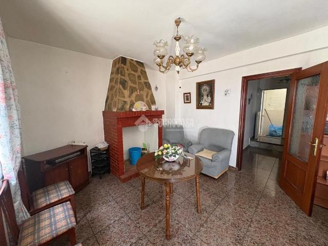Casa pareada en venta en Villares Los. Casa en venta en Los villares. Casas pareadas Villares.