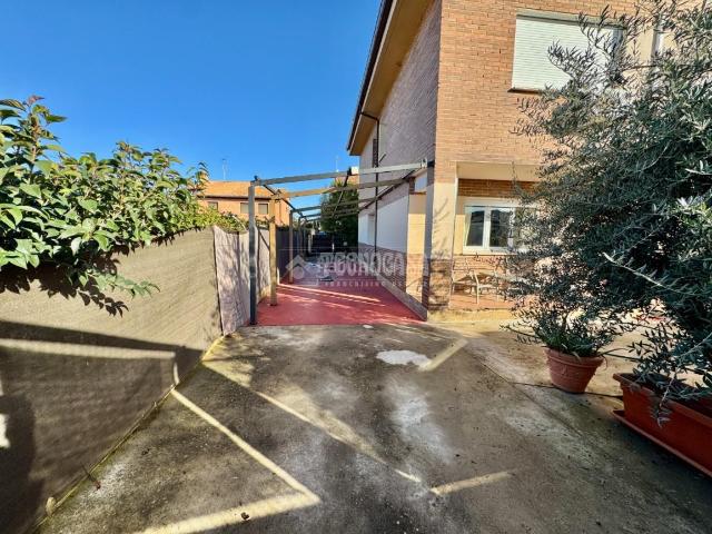Casa pareada en venta en Yunquera de Henares. Casa en venta en Yunquera de henares. Casas pareadas Yunquera de.
