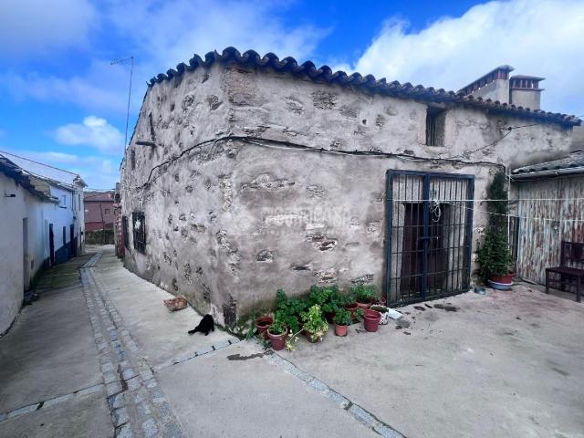 Casa pareada en venta en Zorita. Casa en venta en Zorita. Casas pareadas.