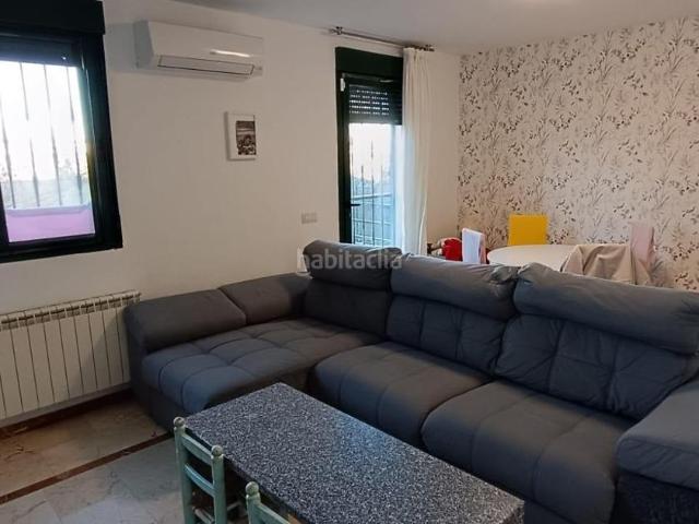 Casa pareada en venta en Zamora, Urbanización S.XXI Carretera de Villalpando. VENTA DE PAREADO EN ZAMORA URBANIZACIÓN SIGLO XXI. 2 DORMITORIOS, BUHARDILLA, 2 BAÑOS, GARAJE, TRASTERO, TERRAZAS.