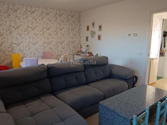 Casa pareada en venta en Zamora, Urbanización S.XXI Carretera de Villalpando. VENTA DE PAREADO EN ZAMORA URBANIZACIÓN SIGLO XXI. 2 DORMITORIOS, BUHARDILLA, 2 BAÑOS, GARAJE, TRASTERO, TERRAZAS.