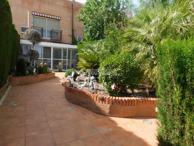 Casa pareada en venta en Zaragoza, Ranillas. Casa en venta en Zaragoza. Casas pareadas.