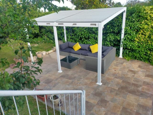 Casa pareada en venta en Zaragoza, Venta del Olivar. CHALET PAREADO EN URBANIZACION VALLES VERDES CON JARDIN PROPIO. Casas pareadas.