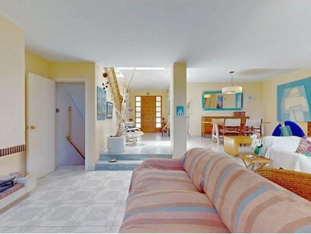 CASA PAREADA FRONTAL AL MAR EN EXCLUSIVA ZONA DE ELS MUNTS TORREDEMBARRA