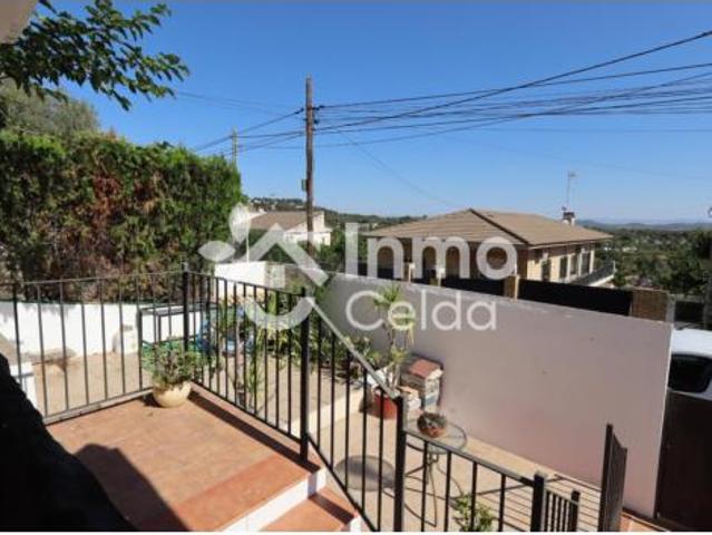 Casa pareada Venta Chiva, Chiva