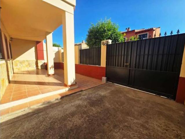 Casa pareada Venta Bormujos, Centro