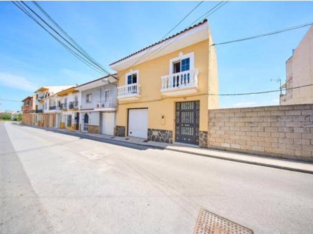 Casa pareada Venta Baza, Baza