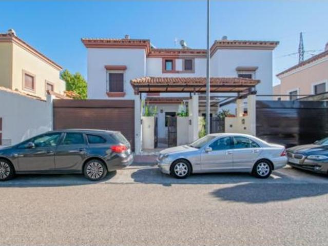 Casa pareada Venta Guillena, Central de Cala