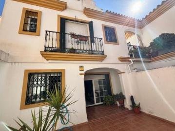 Villa en venta en Calle Miguel Carrera - Balcón