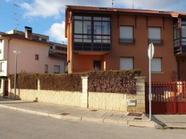 Casa pareada Venta Medina de Pomar, Medina de Pomar