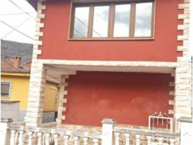 Casa pareada Venta Mieres, Parroquias Rurales