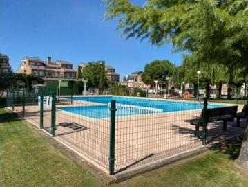 Villa en venta en Urbanización Los Sauces, Santa Marta de Tormes - Aire acondicionado