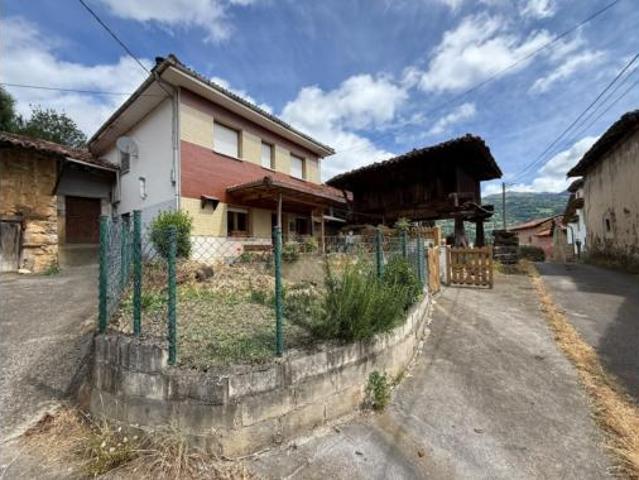 Casa pareada Venta Quirós, Bárzana de Quirós