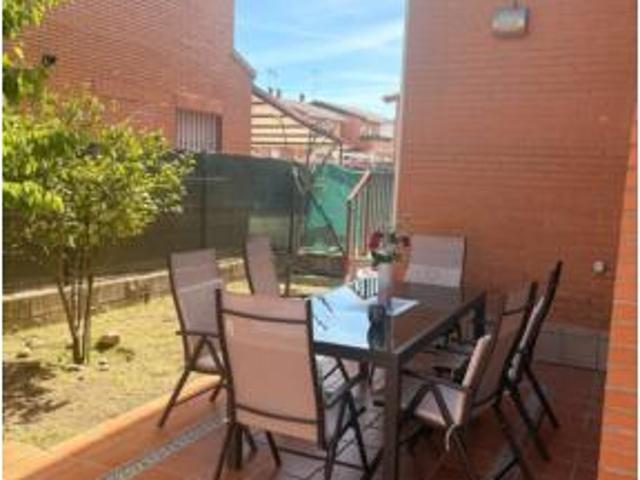 Casa pareada Venta Villa del Prado, Villa del Prado