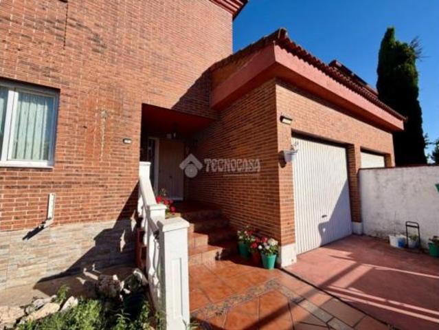 Casa pareada Venta Villanueva de la Torre, Villanueva de la Torre