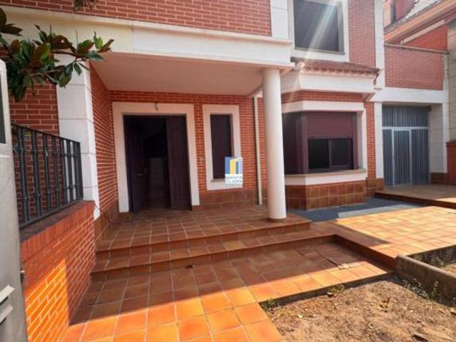 Casa pareada Venta Zamora Capital, San Isidro Espíritu Santo