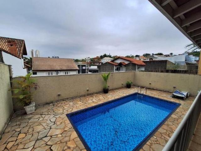 Casa de Luxo no Parque Campolim: 5 quartos, 4 suítes, 5 salas, 5 banheiros, 4 vagas de garagem, 350m